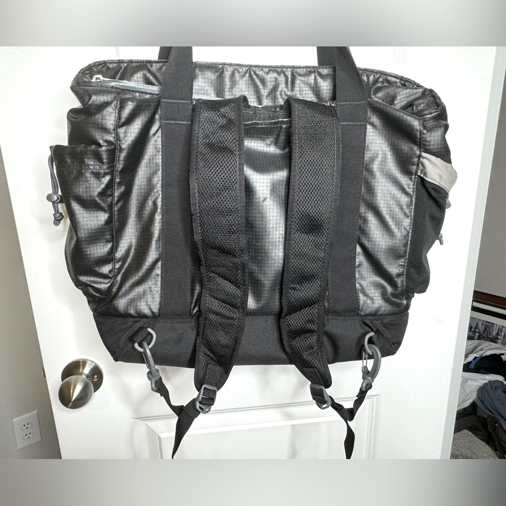 LL Bean convertible travel backpack shoulder satraps camping overnight duffle - Picture 3 of 5